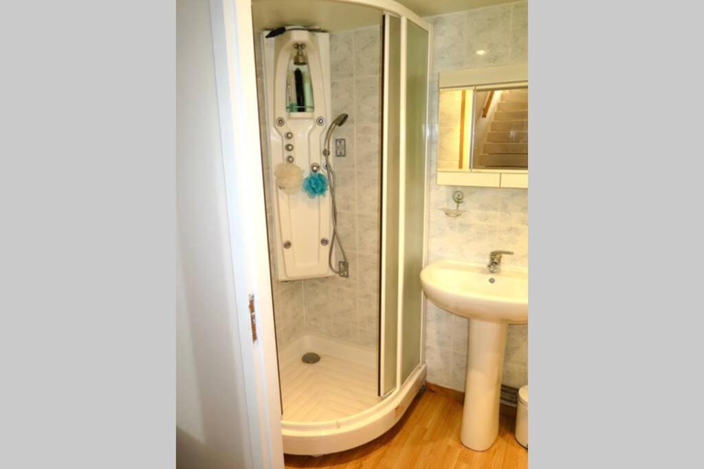Les Petits Self Contained 2 Bedroom Apartment Molieres (Dordogne) Luaran gambar